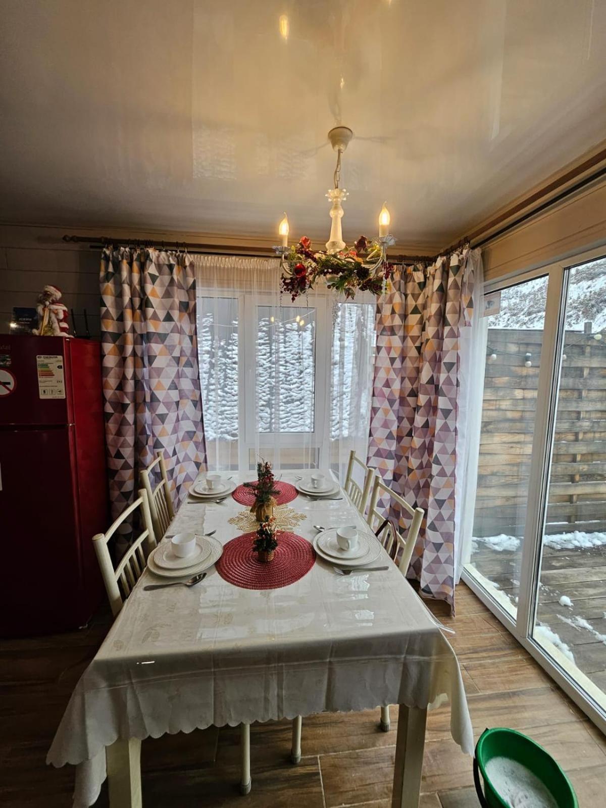 הוילה אלמטי Nasha Dacha מראה חיצוני תמונה